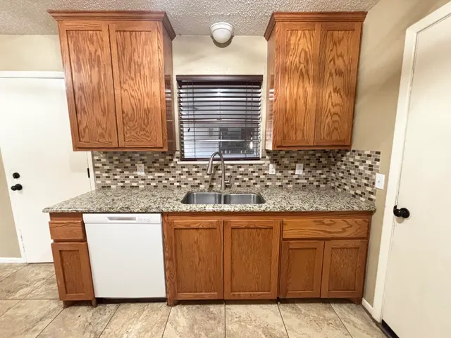 Photo 6 — 1205 Avenue K, Abernathy, TX 79311
