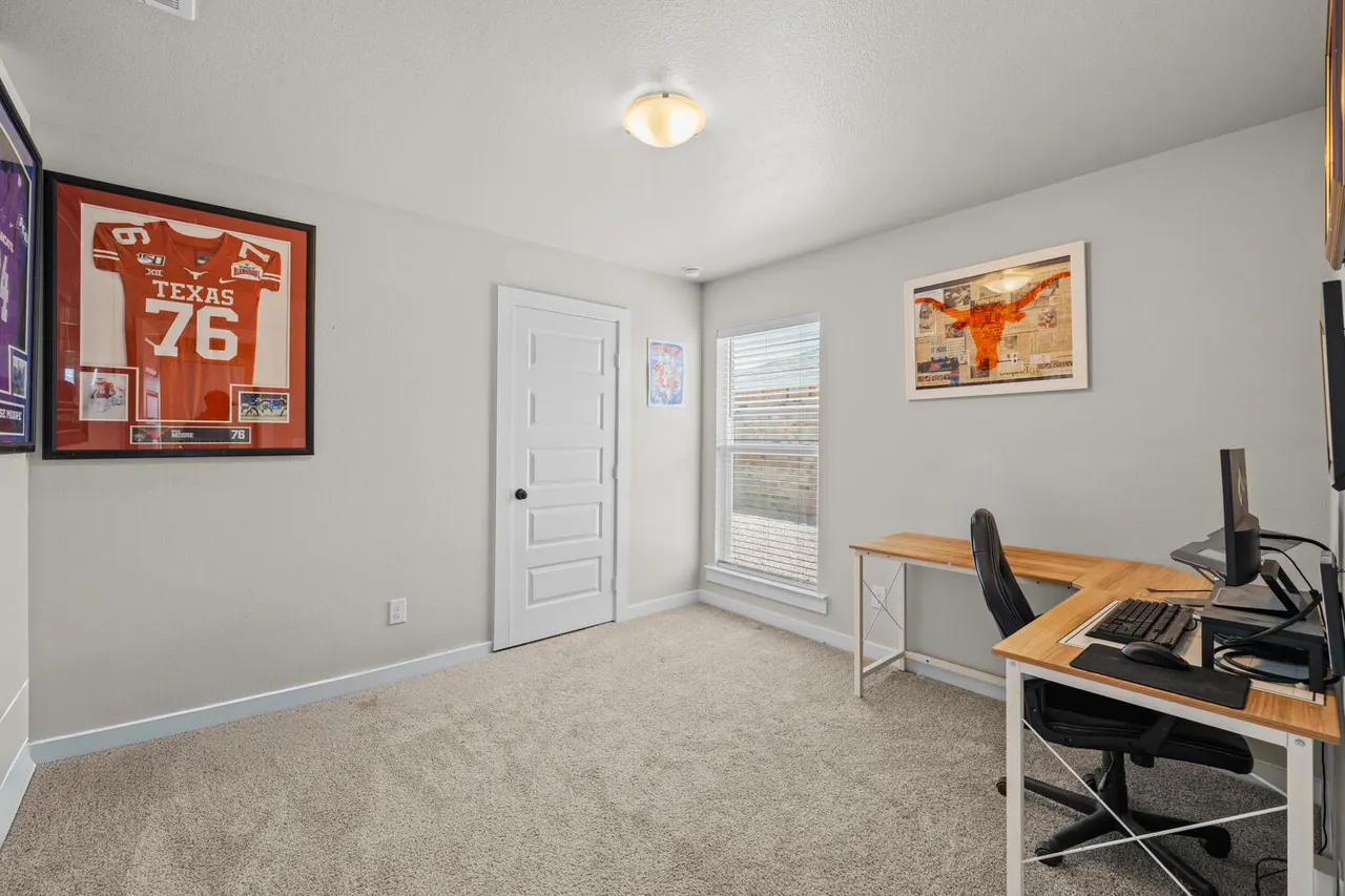 Photo 11 — 7410 37th Street, Lubbock, TX 79407