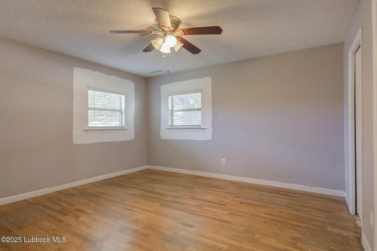 Photo 8 — 3506 Elm Avenue, Lubbock, TX 79404