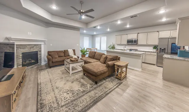 Photo 2 — 7612 61st Street, Lubbock, TX 79407
