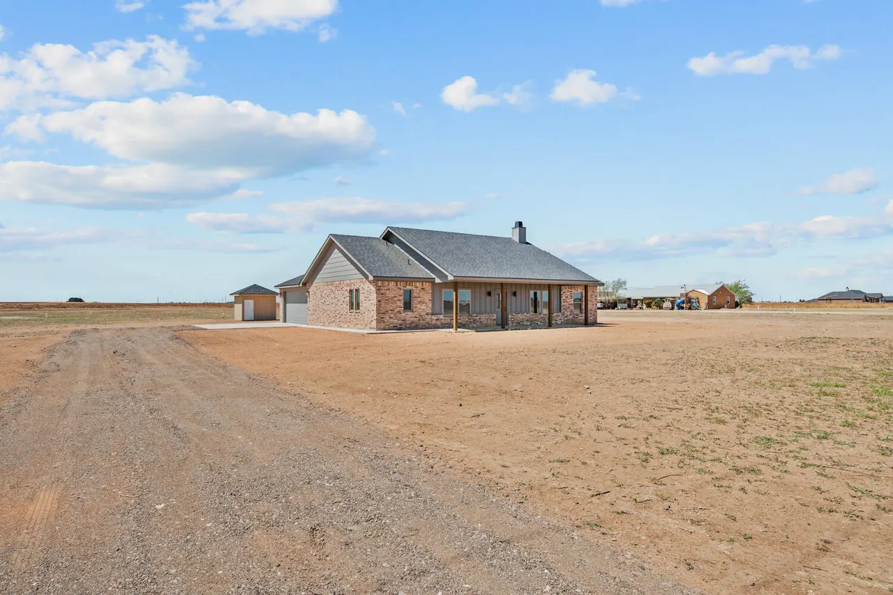 Photo 4 — 16904 County Road 3100, Slaton, TX 79364