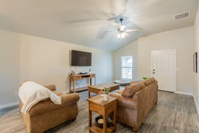 Photo 7 — 7429 32nd Street, Lubbock, TX 79407