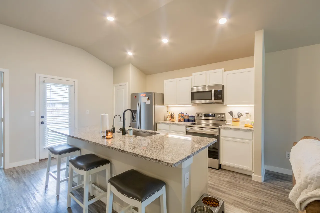 Photo 8 — 7429 32nd Street, Lubbock, TX 79407