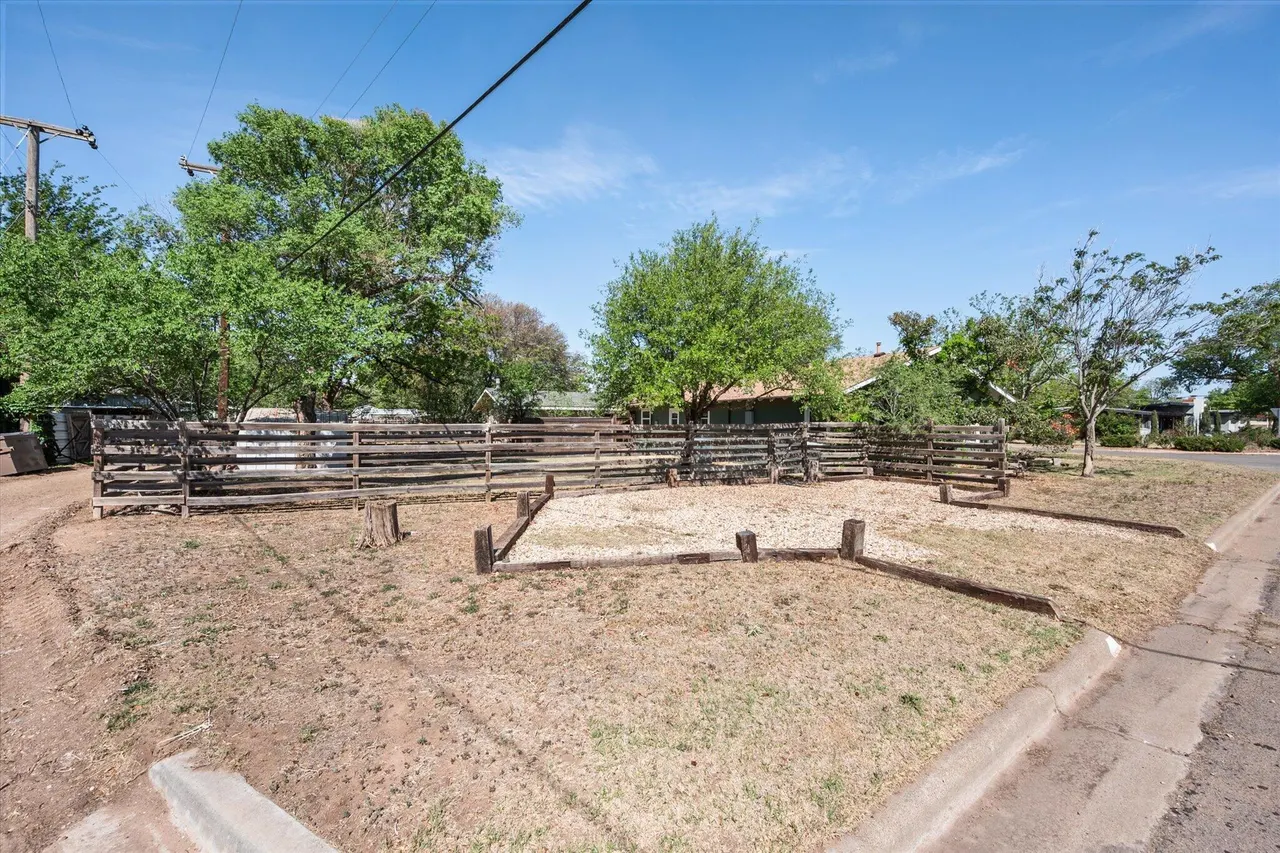 Photo 32 — 4301 41st Street, Lubbock, TX 79413