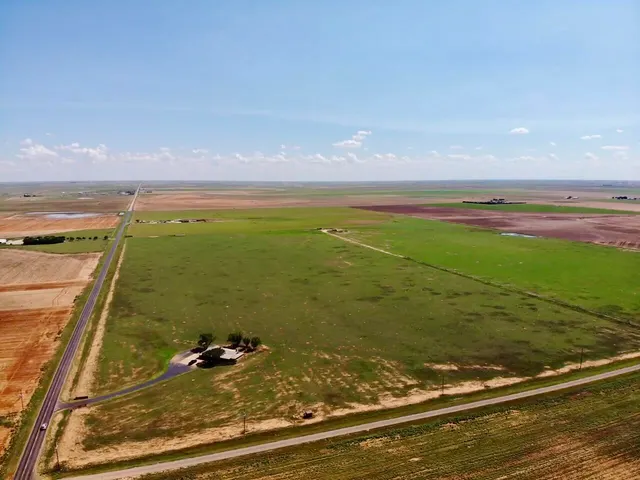 Photo 3 — F M 179, Wolfforth, TX 79382