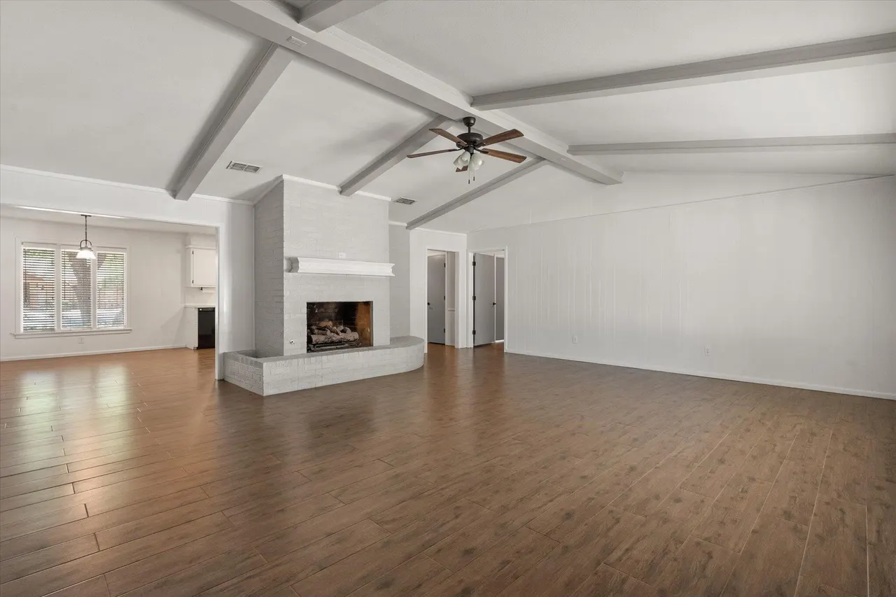 Photo 4 — 6806 Norfolk Avenue, Lubbock, TX 79413
