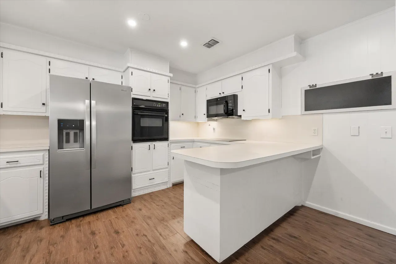 Photo 8 — 6806 Norfolk Avenue, Lubbock, TX 79413