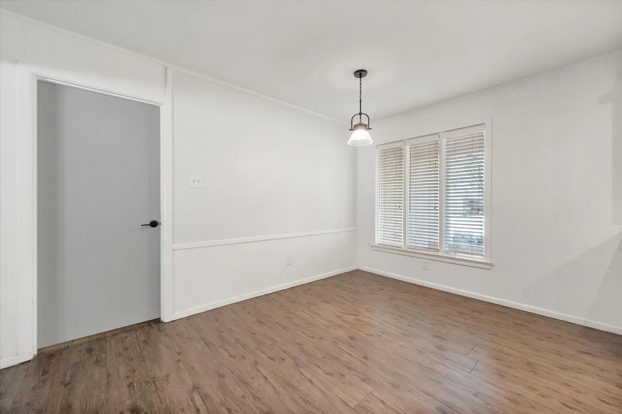Photo 13 — 6806 Norfolk Avenue, Lubbock, TX 79413