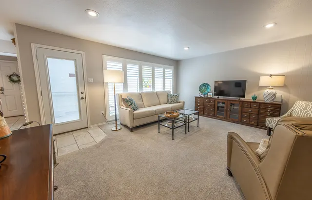 Photo 6 — 3207 64th Street, Lubbock, TX 79413