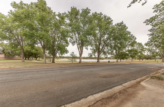 Photo 2 — 3207 64th Street, Lubbock, TX 79413
