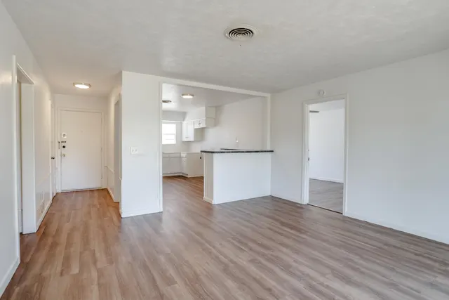 Photo 3 — 4902 43rd Street, Lubbock, TX 79414