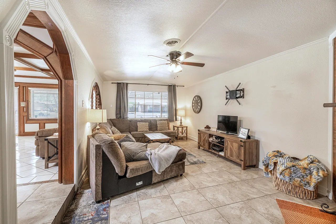 Photo 12 — 4210 44th Street, Lubbock, TX 79413