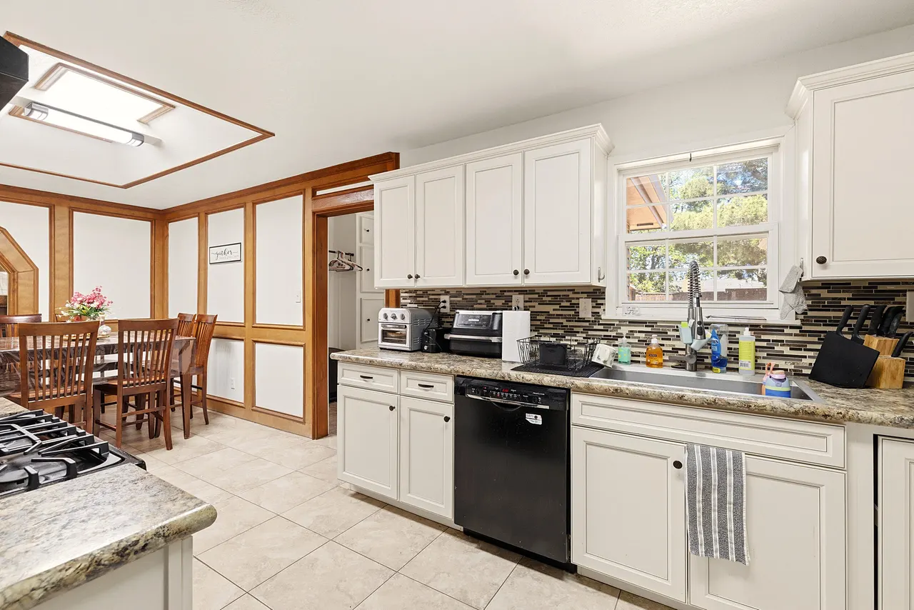 Photo 9 — 4210 44th Street, Lubbock, TX 79413