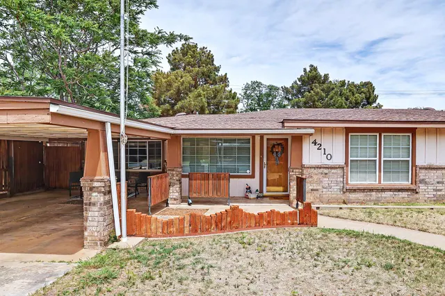 Photo 4 — 4210 44th Street, Lubbock, TX 79413