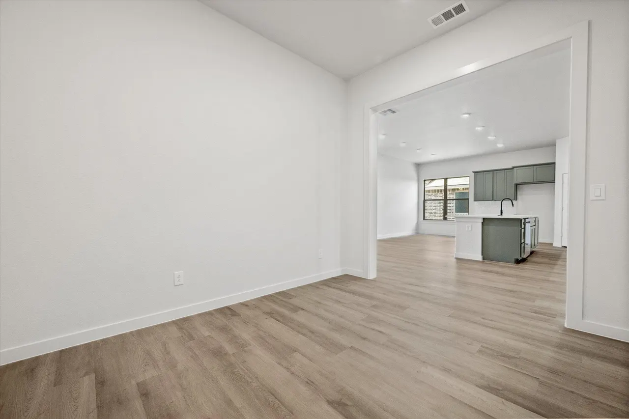 Photo 18 — 7014 16th Street, Lubbock, TX 79416