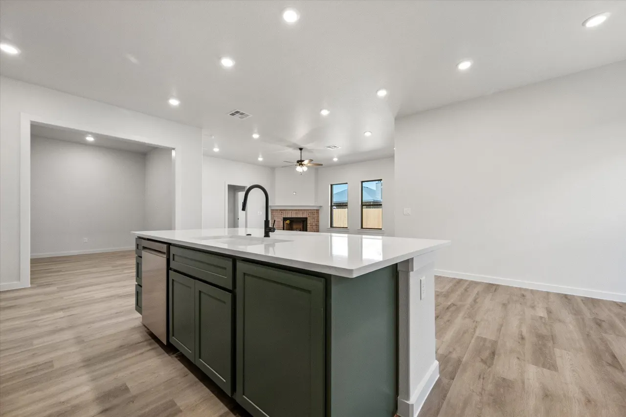 Photo 15 — 7014 16th Street, Lubbock, TX 79416