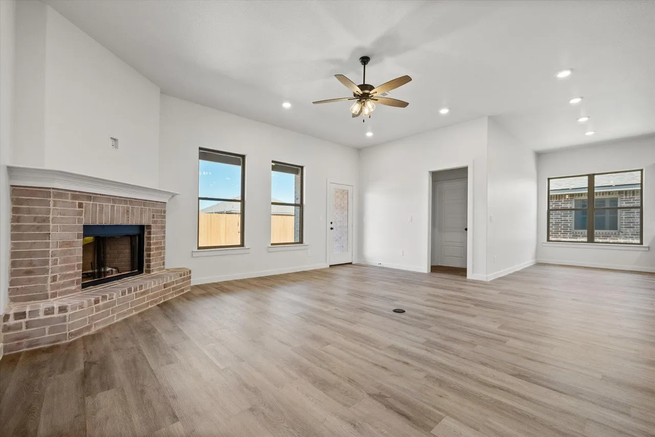 Photo 7 — 7014 16th Street, Lubbock, TX 79416