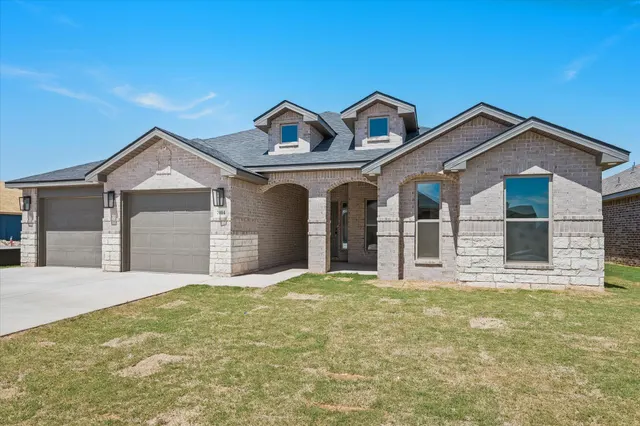 Photo 3 — 7014 16th Street, Lubbock, TX 79416