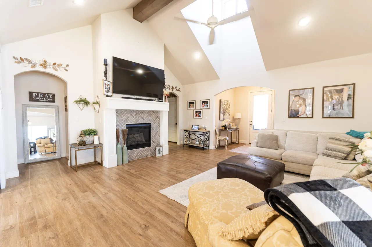 Photo 3 — 6801 51st Street, Lubbock, TX 79407