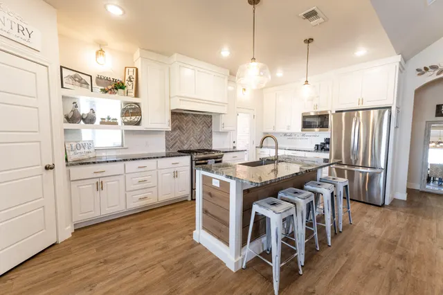 Photo 4 — 6801 51st Street, Lubbock, TX 79407