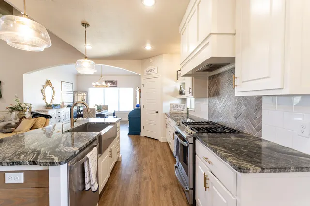 Photo 6 — 6801 51st Street, Lubbock, TX 79407
