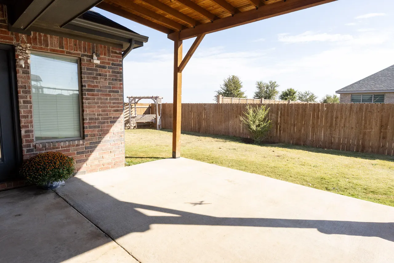 Photo 17 — 6801 51st Street, Lubbock, TX 79407