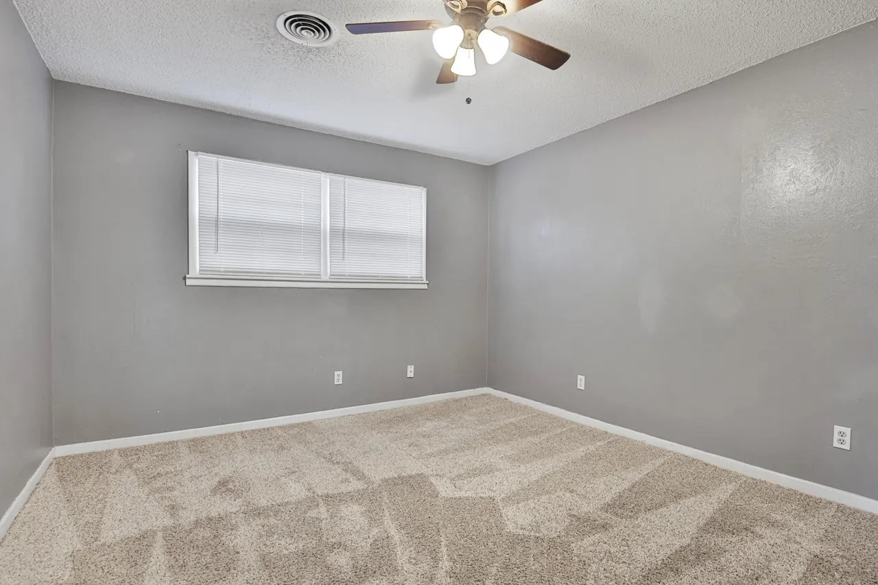 Photo 9 — 3515 48th Street, Lubbock, TX 79413