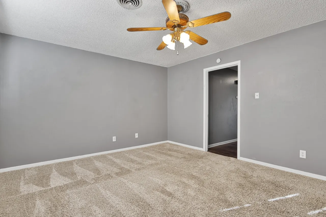 Photo 14 — 3515 48th Street, Lubbock, TX 79413