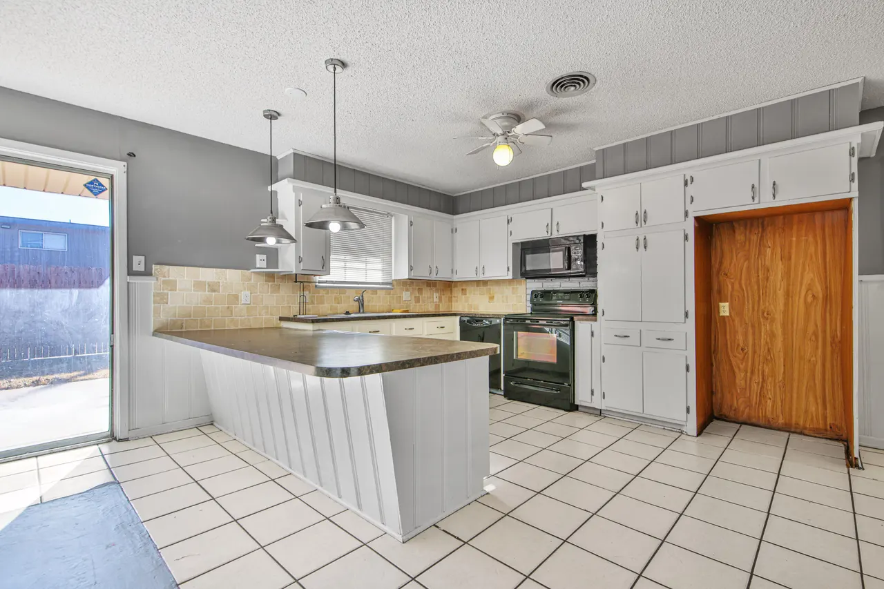 Photo 20 — 3515 48th Street, Lubbock, TX 79413