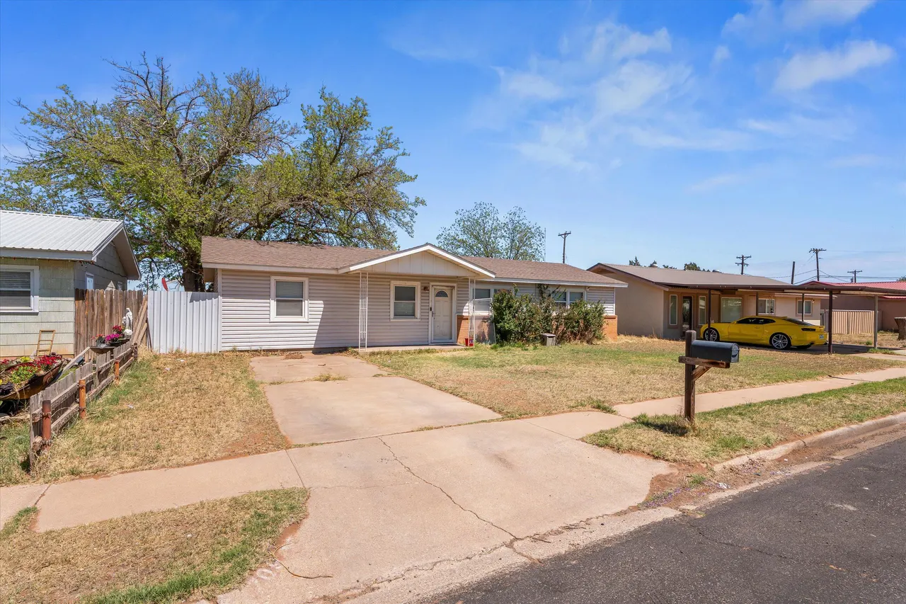Photo 11 — 709 E 4th Street, Denver City, TX 79323
