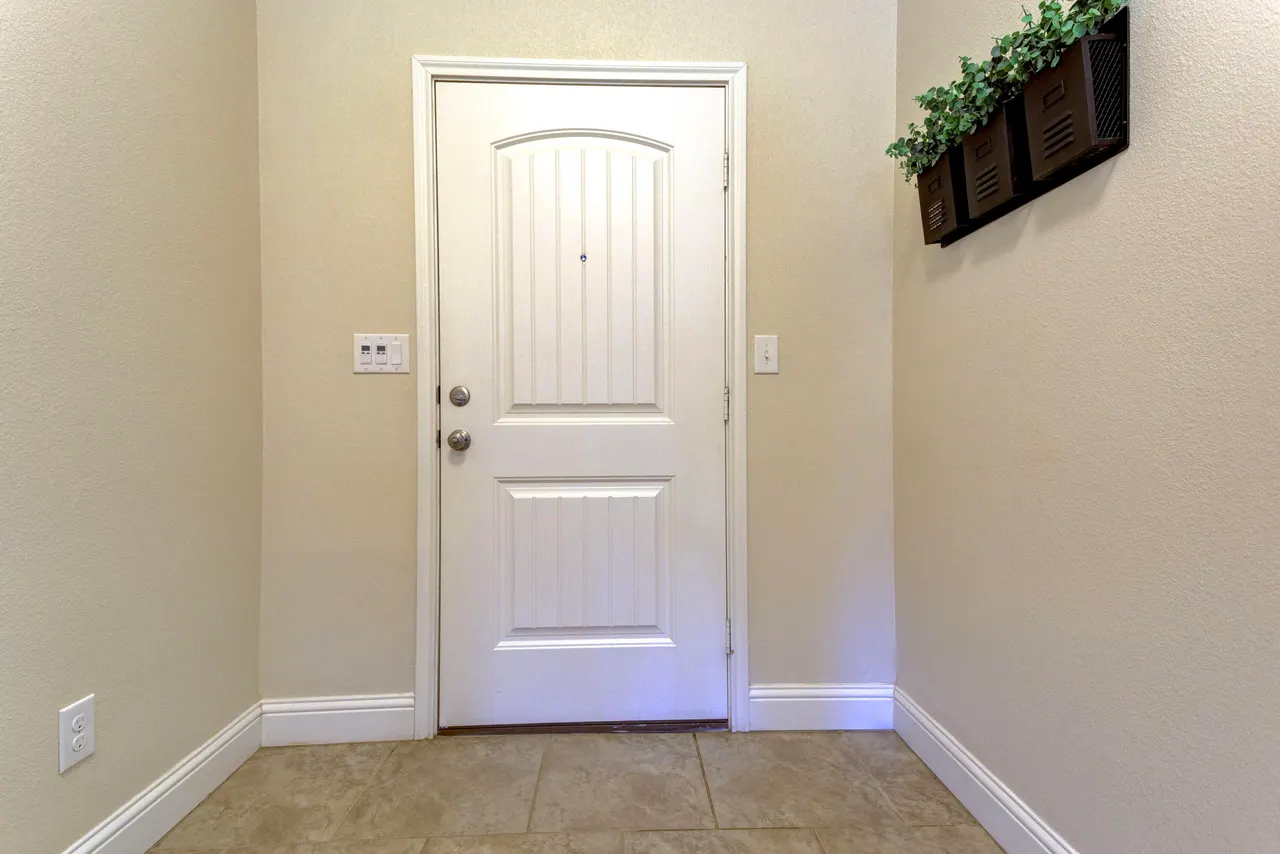 Photo 4 — 2120 136th Street, Lubbock, TX 79423