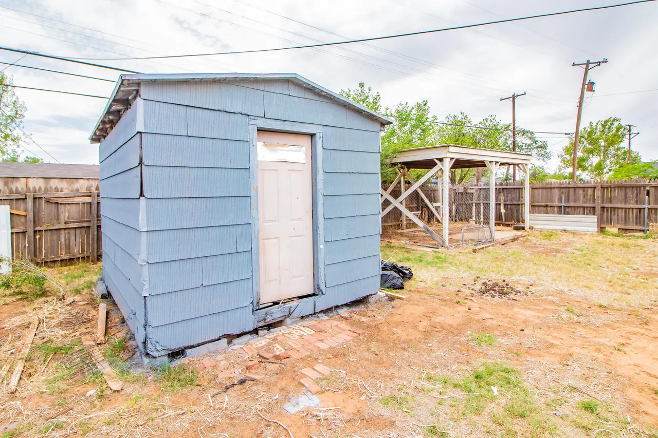 Photo 16 — 527 51st Street, Lubbock, TX 79404
