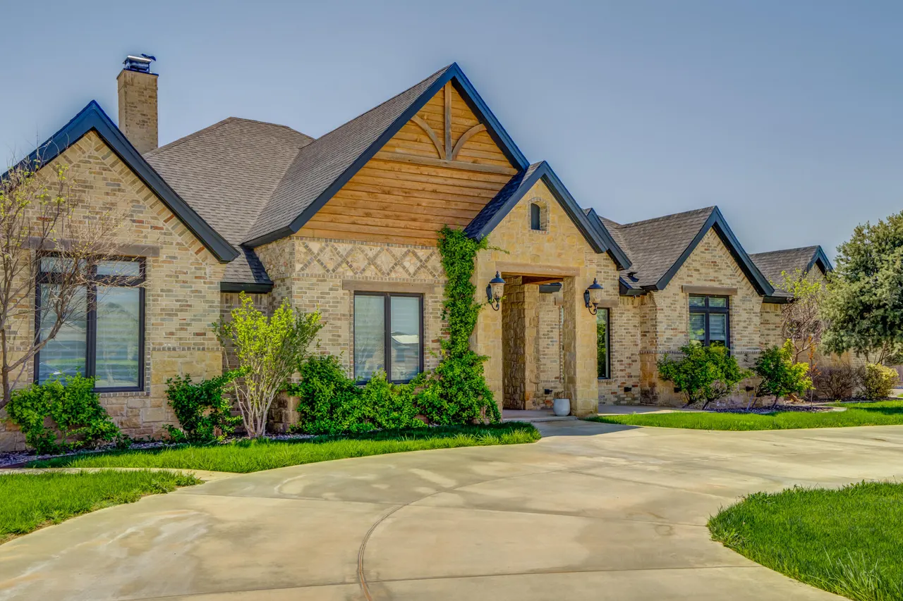 Photo 3 — 8917 County Rd 6870, Lubbock, TX 79407