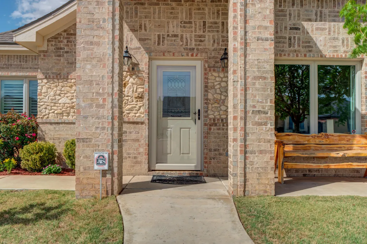 Photo 8 — 3824 59th Street, Lubbock, TX 79413