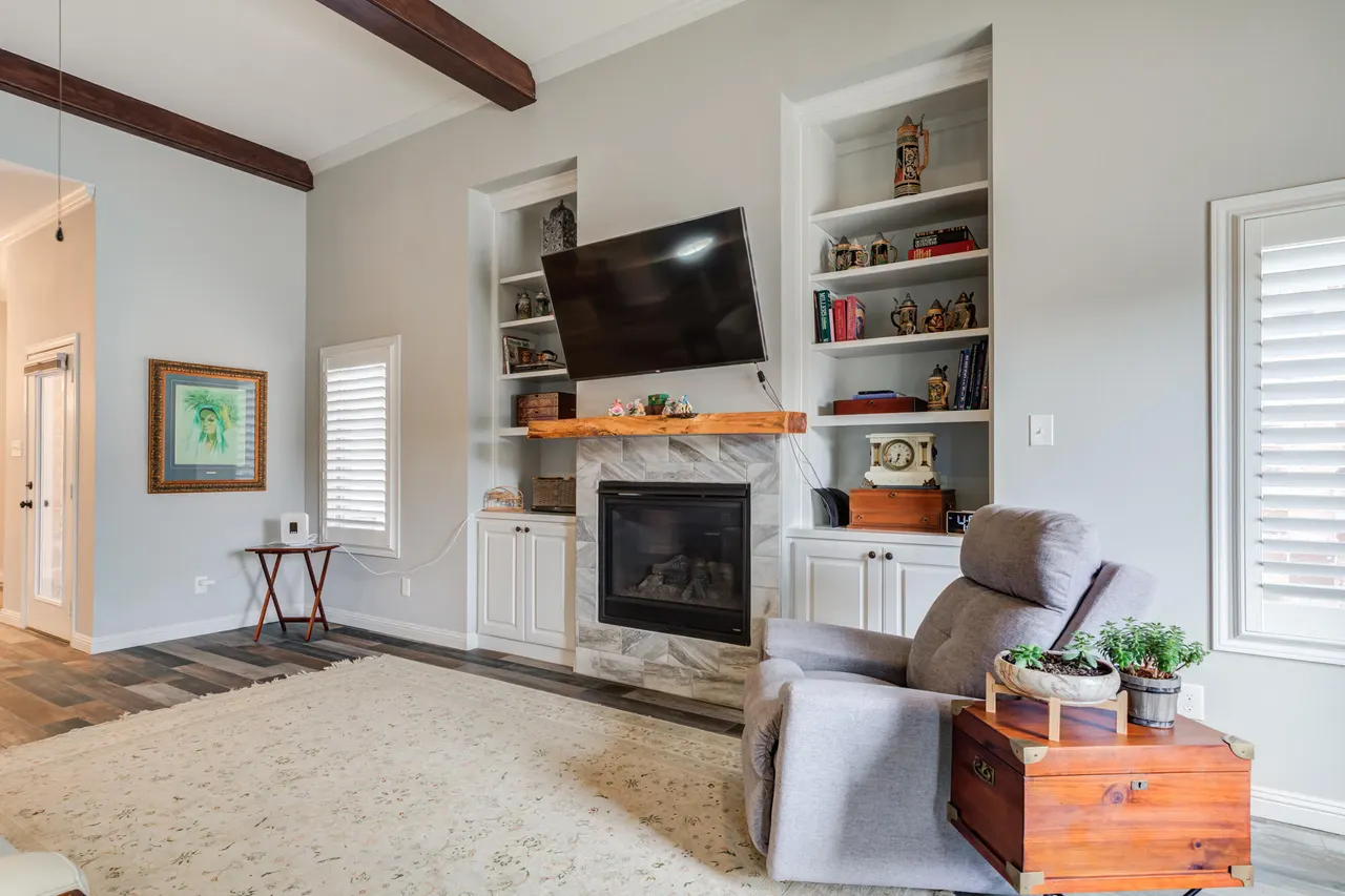 Photo 2 — 3824 59th Street, Lubbock, TX 79413