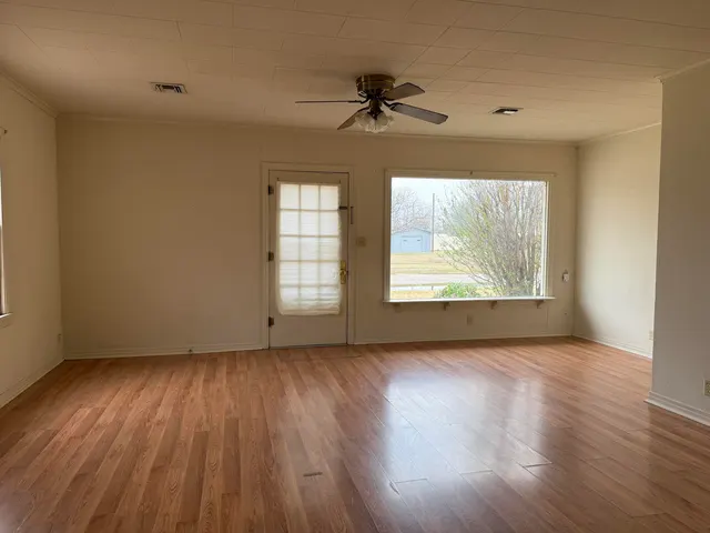Photo 7 — 519 N 13th Street, Memphis, TX 79245