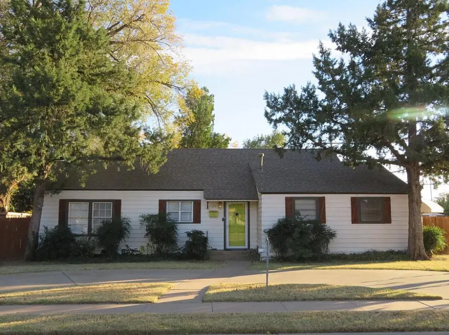 Photo 2 — 3323 22nd Street, Lubbock, TX 79410