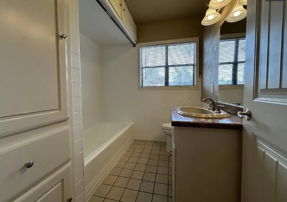 Photo 11 — 3323 22nd Street, Lubbock, TX 79410