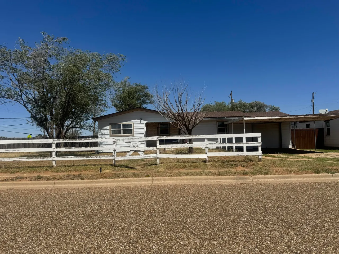 Front exterior — 3303 E 14th Street, Lubbock, TX 79403