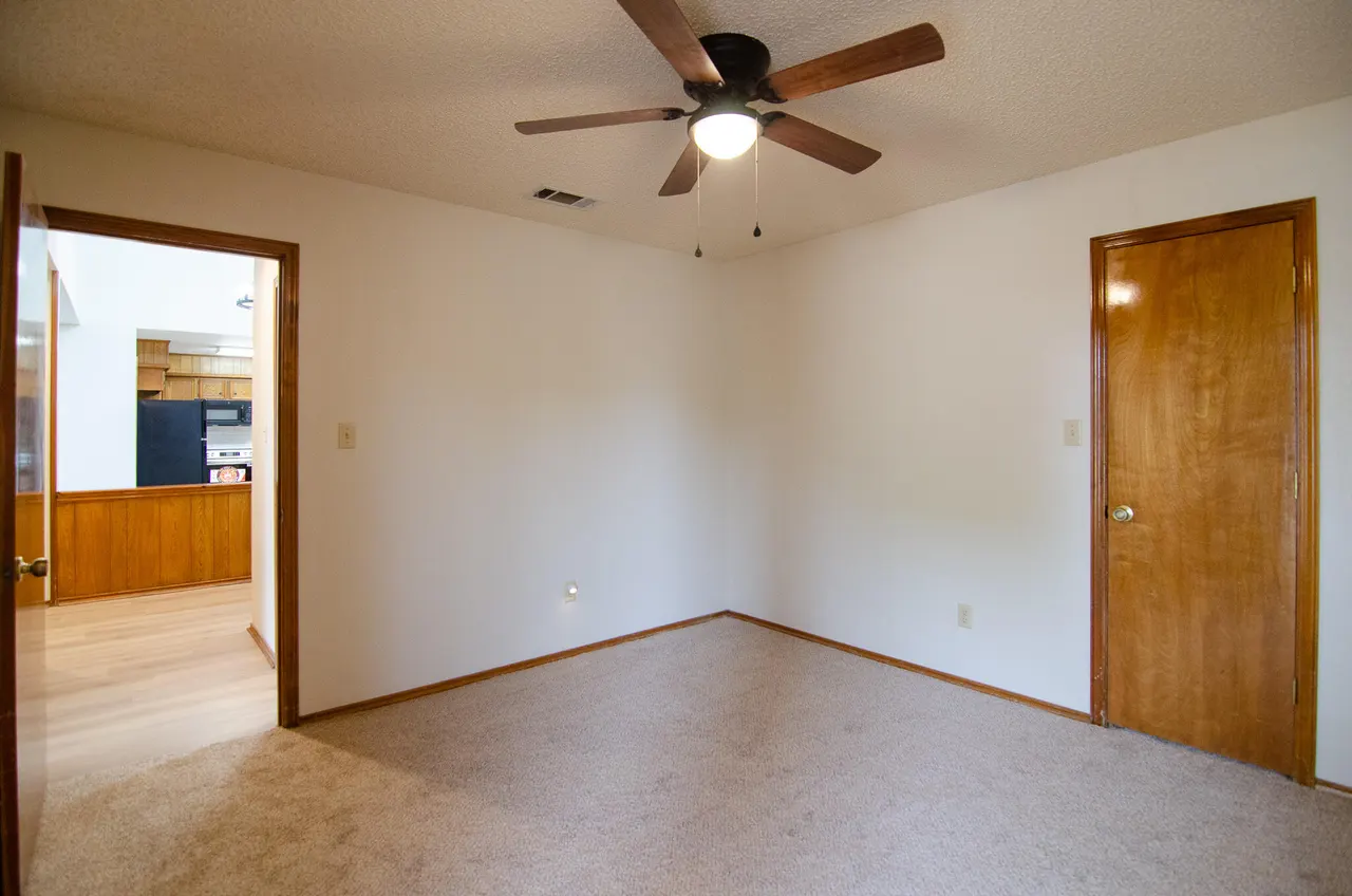 Photo 11 — 502 N Granby Avenue, Lubbock, TX 79416