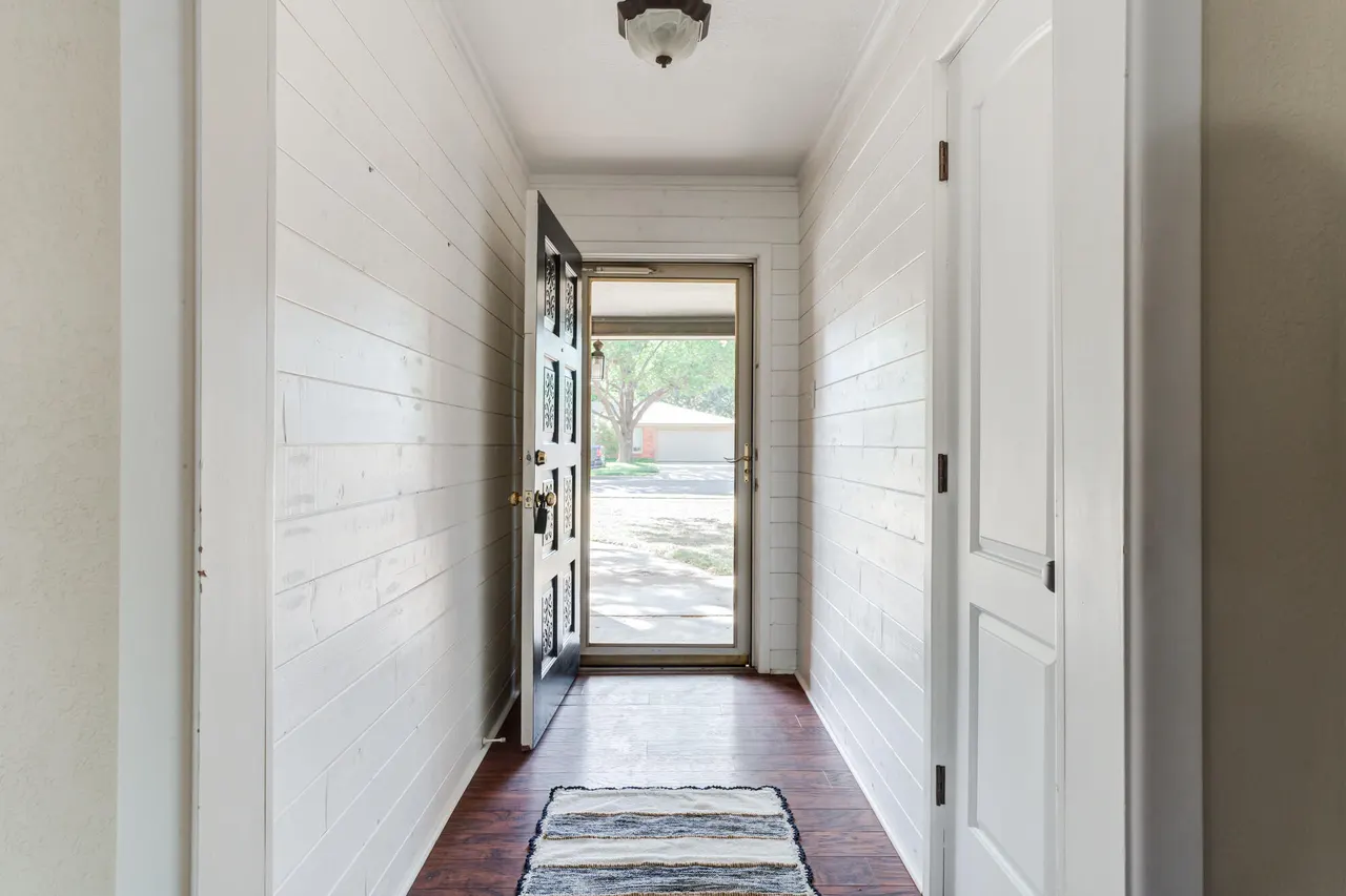 Photo 4 — 6312 Nashville Drive, Lubbock, TX 79413