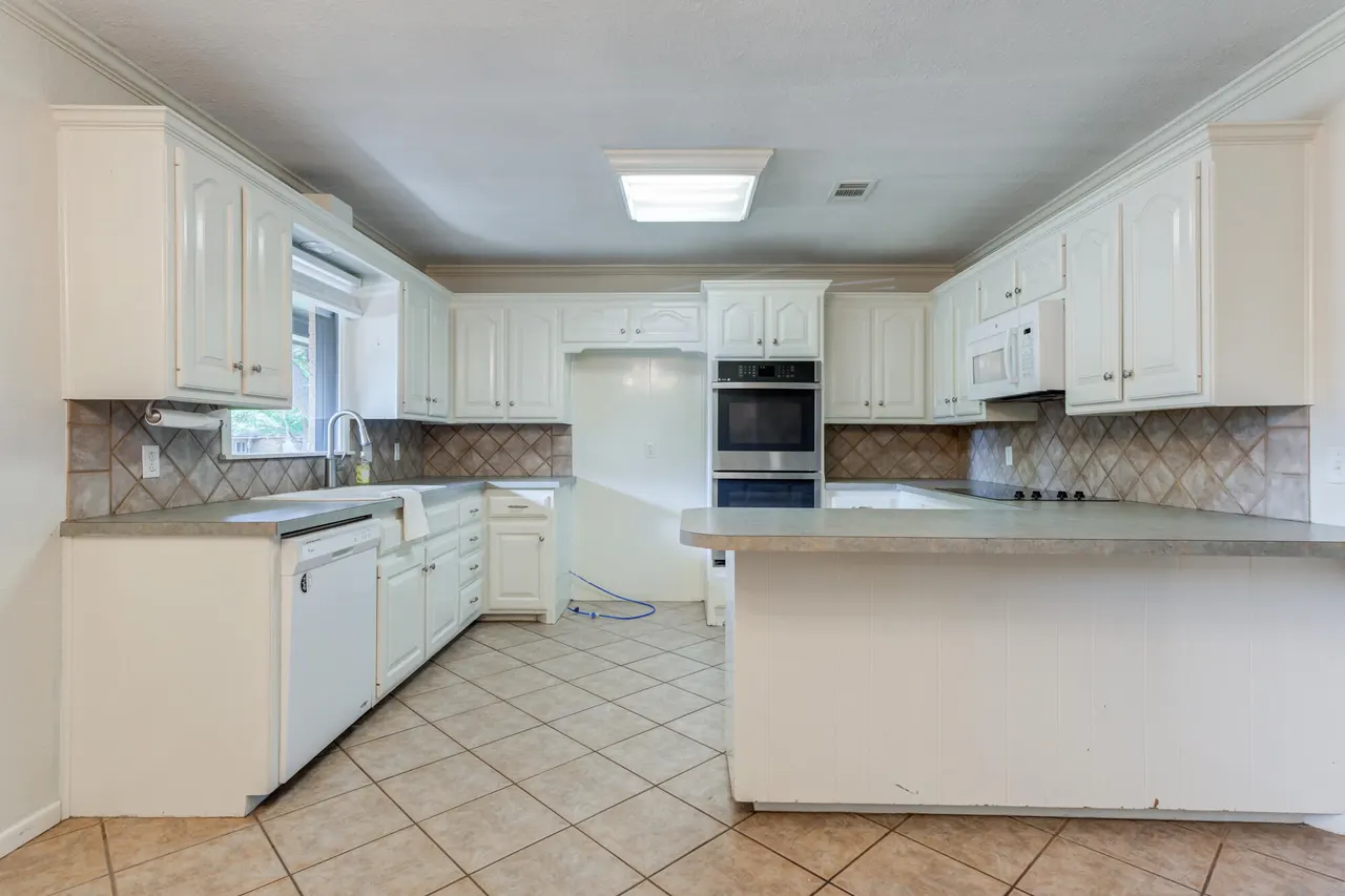Photo 14 — 6312 Nashville Drive, Lubbock, TX 79413