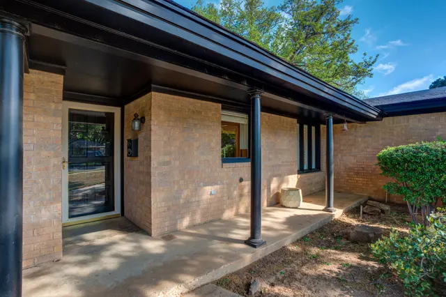 Photo 2 — 6312 Nashville Drive, Lubbock, TX 79413