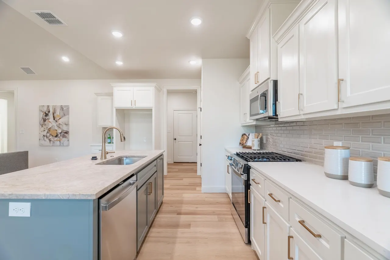 Photo 16 — 701 E 14th Street, Wolfforth, TX 79382