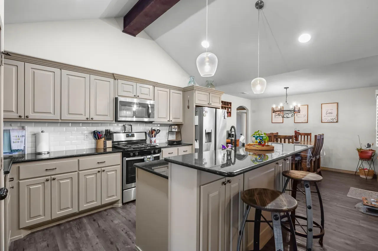 Photo 9 — 7908 Avenue J, Lubbock, TX 79423