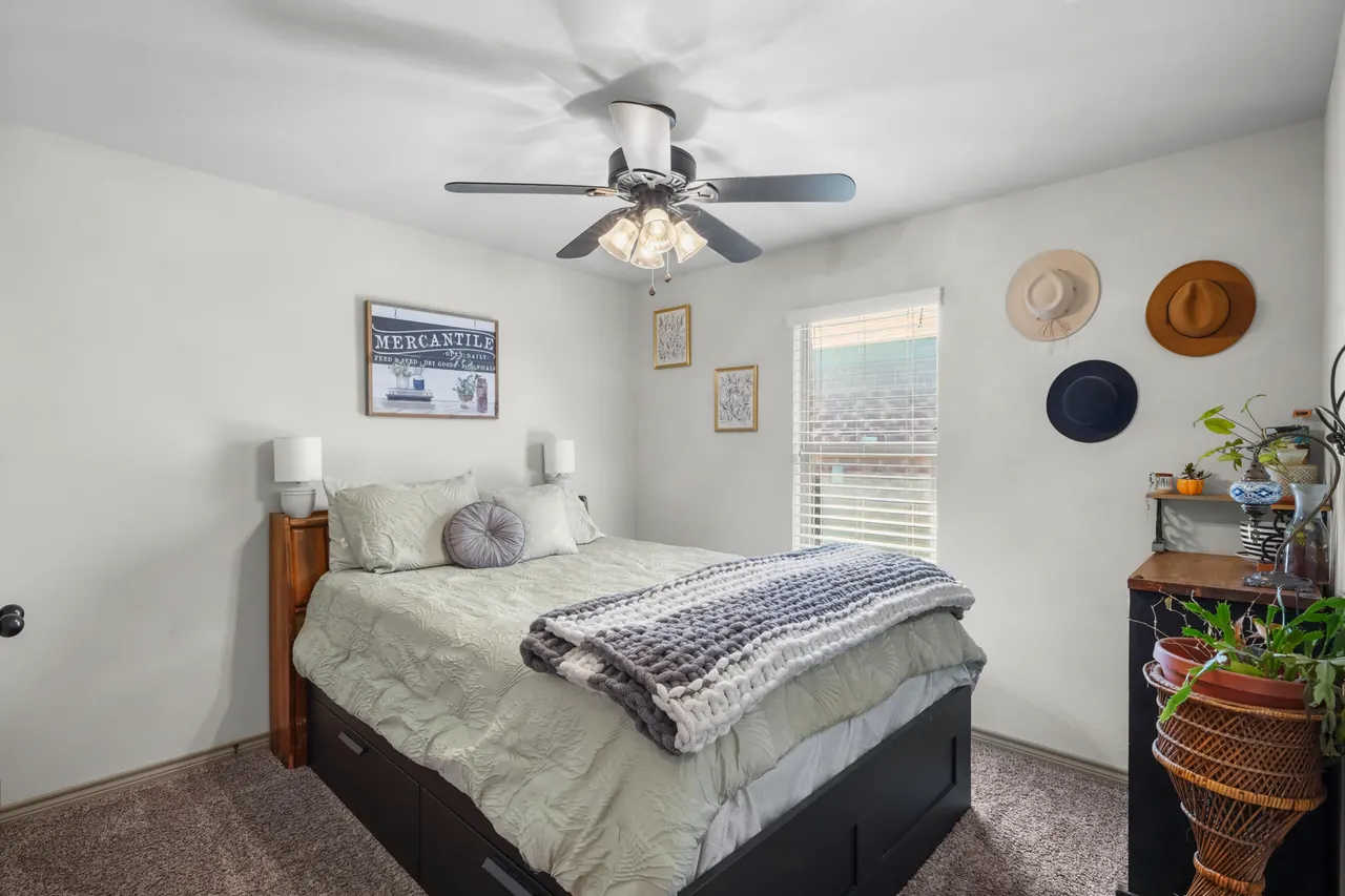 Photo 18 — 7908 Avenue J, Lubbock, TX 79423