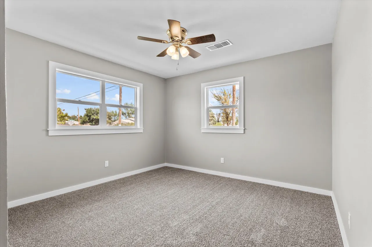 Photo 19 — 202 W Jackson Street, Levelland, TX 79336