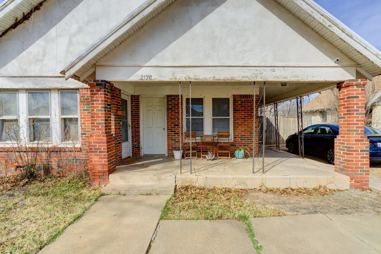 Photo 2 — 2120 26th Street, Lubbock, TX 79411