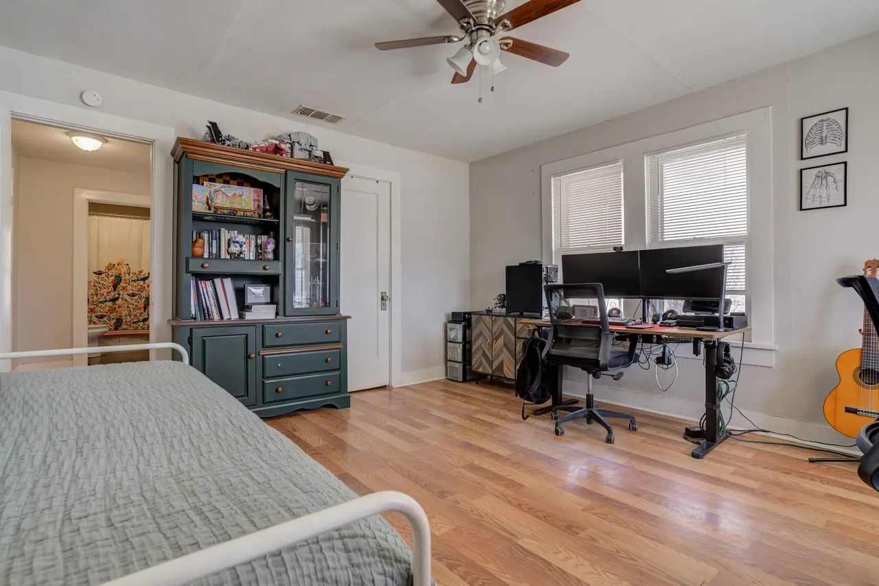 Photo 23 — 2120 26th Street, Lubbock, TX 79411