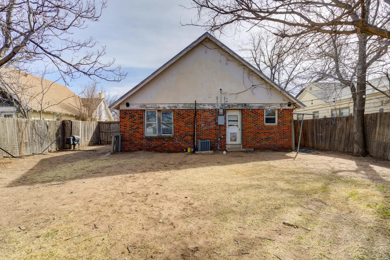 Photo 29 — 2120 26th Street, Lubbock, TX 79411